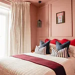 Luxury Fulham Townhouse With Cinema Room